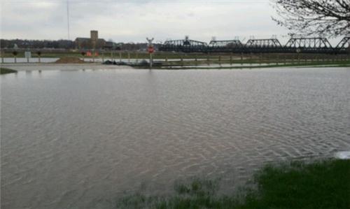 River Drive